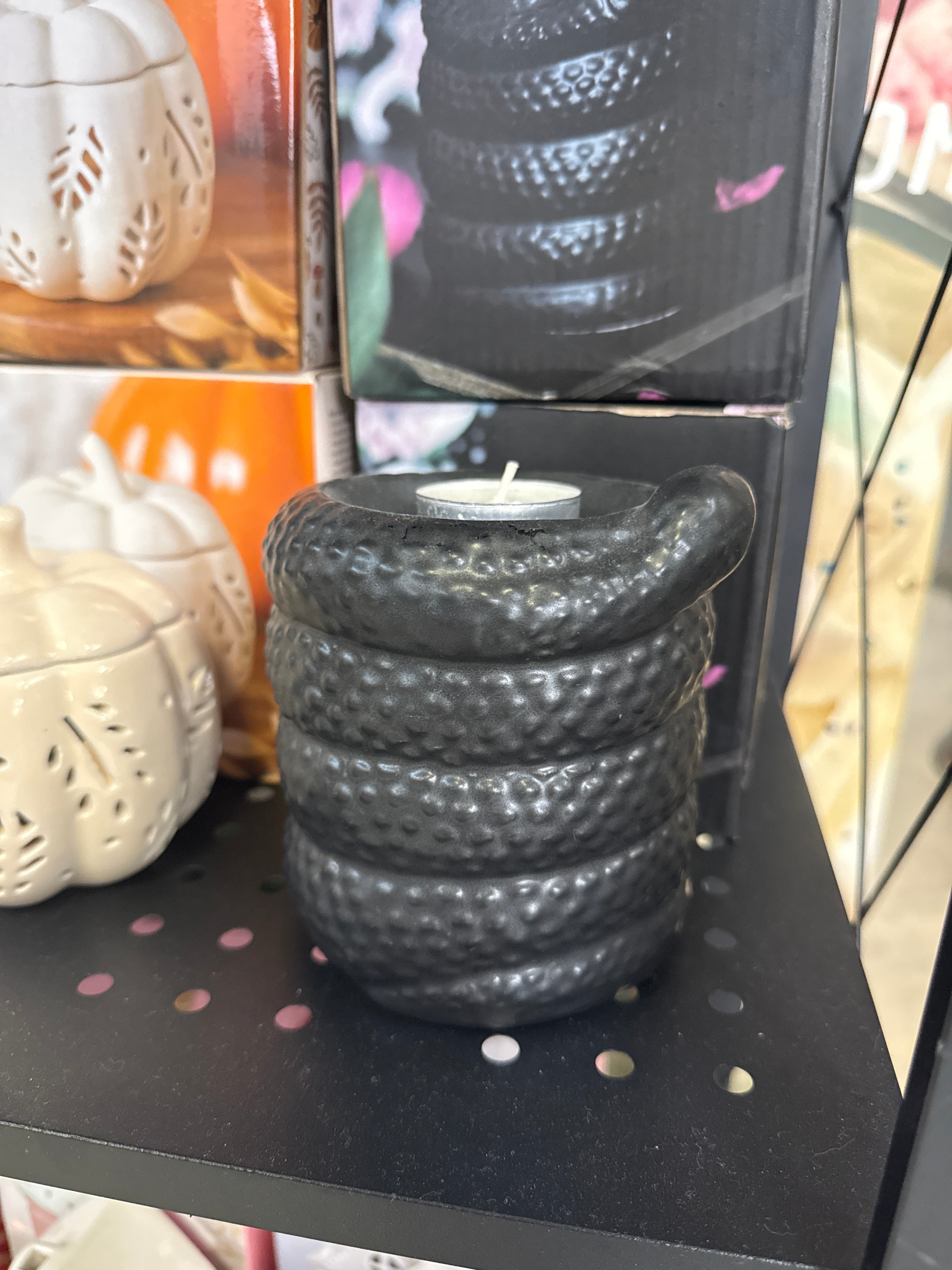 Serpent diffuseur pour cire
